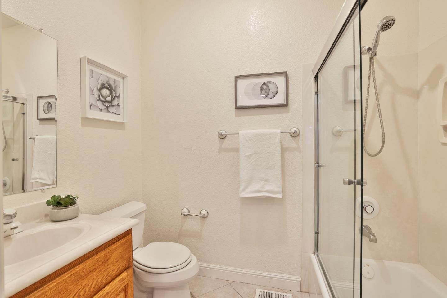 Detail Gallery Image 38 of 57 For 13409 Sterling Oak Ct, Saratoga,  CA 95070 - 5 Beds | 4/1 Baths