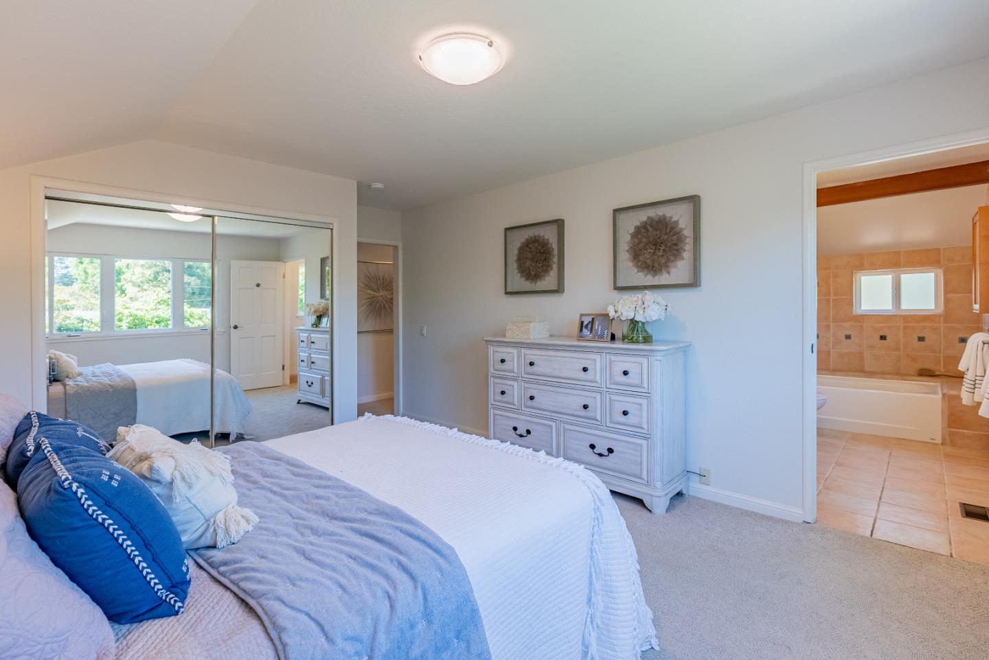 Detail Gallery Image 30 of 40 For 1721 Parkhills Ave, Los Altos,  CA 94024 - 5 Beds | 3/1 Baths