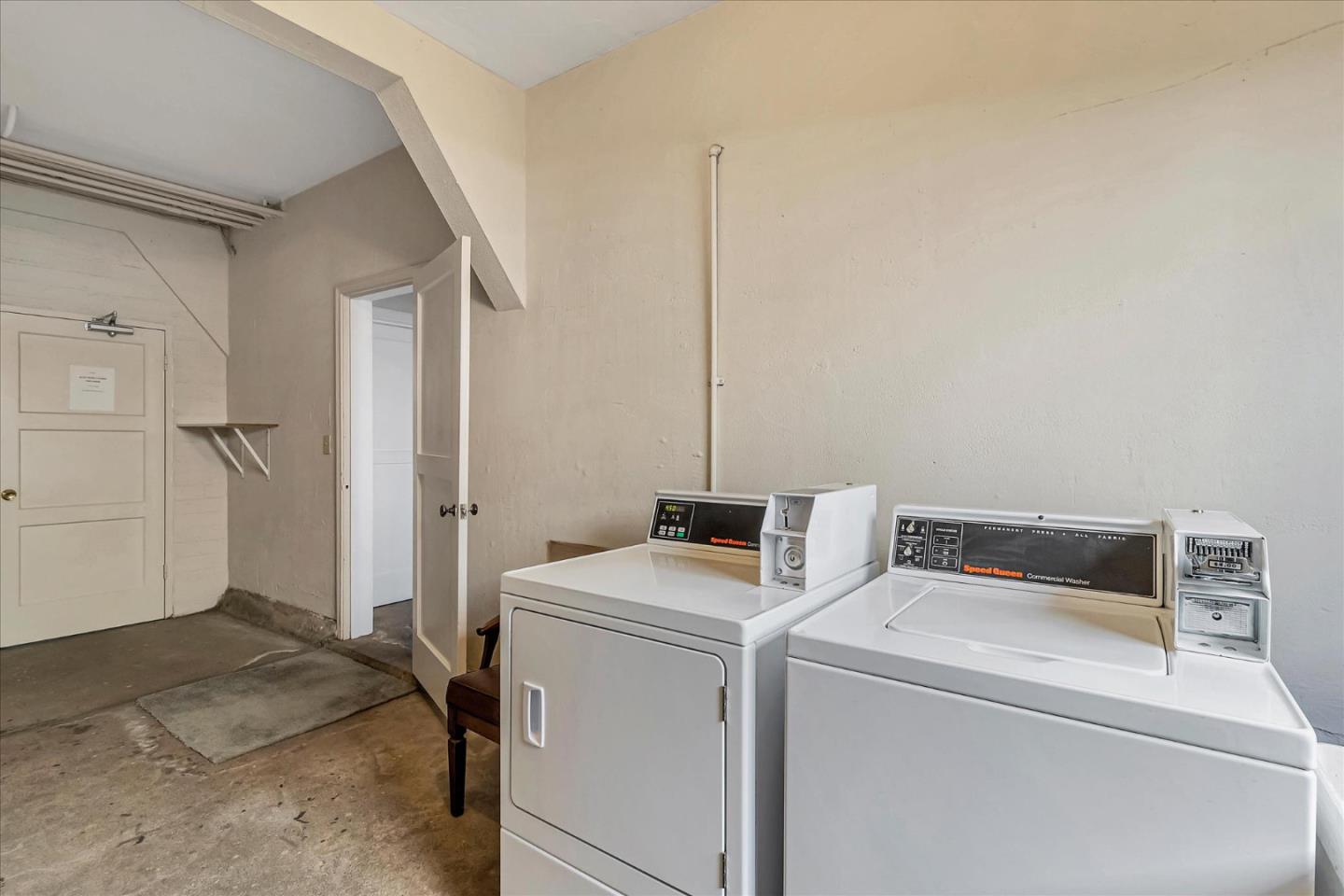 Detail Gallery Image 25 of 31 For 70 41st Ave #4,  San Mateo,  CA 94403 - 1 Beds | 1 Baths