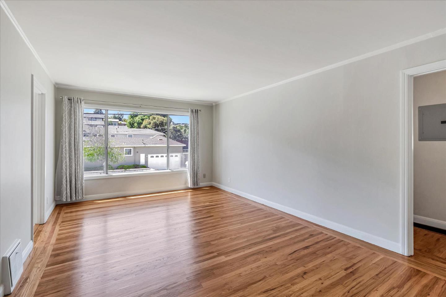 Detail Gallery Image 7 of 31 For 70 41st Ave #4,  San Mateo,  CA 94403 - 1 Beds | 1 Baths