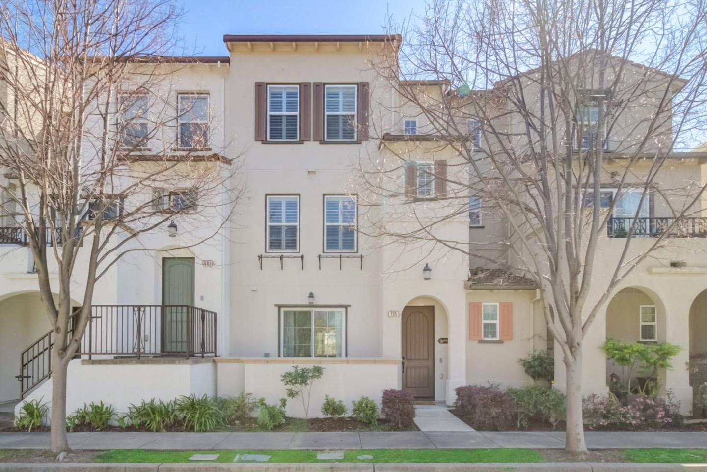 Photo of 435 Magritte Wy in Mountain View, CA