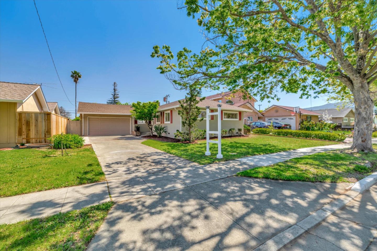 Detail Gallery Image 1 of 1 For 5002 Bel Estos Dr, San Jose,  CA 95124 - 4 Beds | 2 Baths