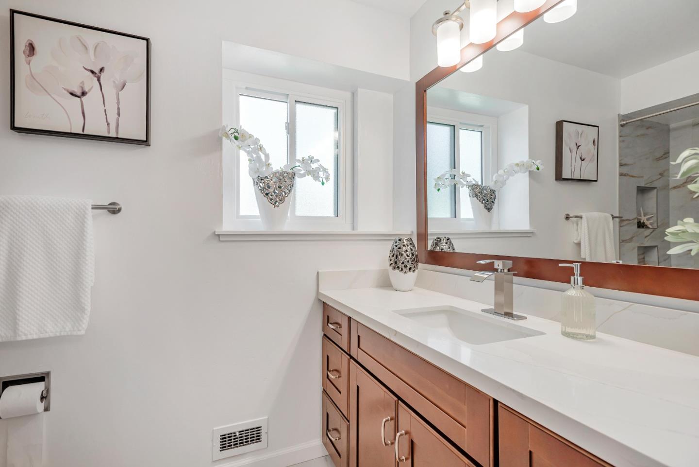 Detail Gallery Image 36 of 56 For 43 College View Way, Belmont,  CA 94002 - 4 Beds | 2/1 Baths