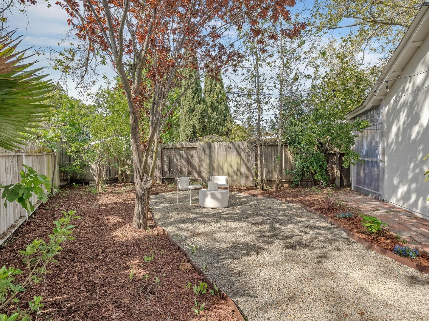 Detail Gallery Image 36 of 54 For 2 Delmar Ct, Redwood City,  CA 94063 - 3 Beds | 2 Baths