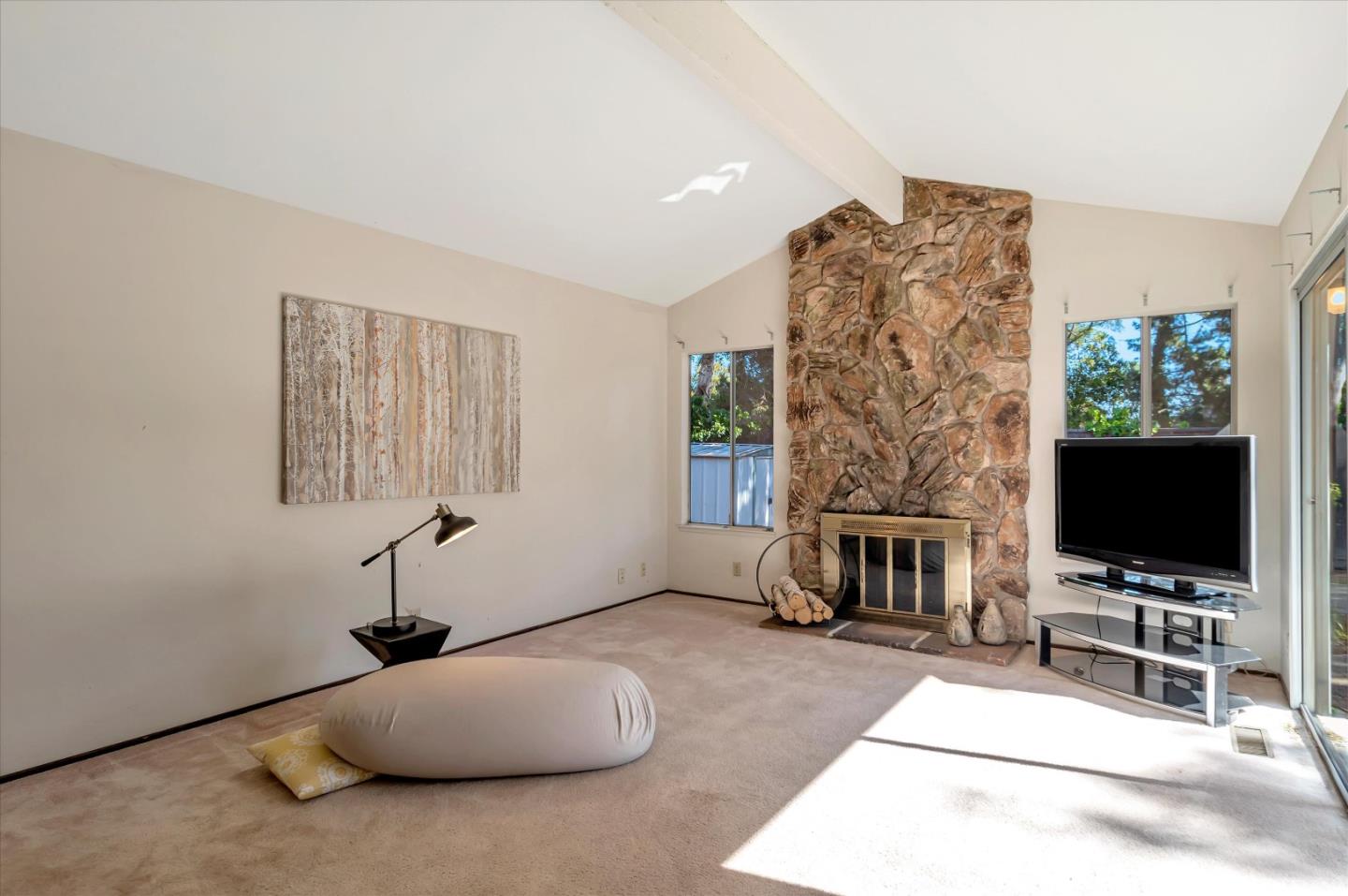 Detail Gallery Image 8 of 38 For 1815 Granger Ave, Los Altos,  CA 94024 - 4 Beds | 2/1 Baths