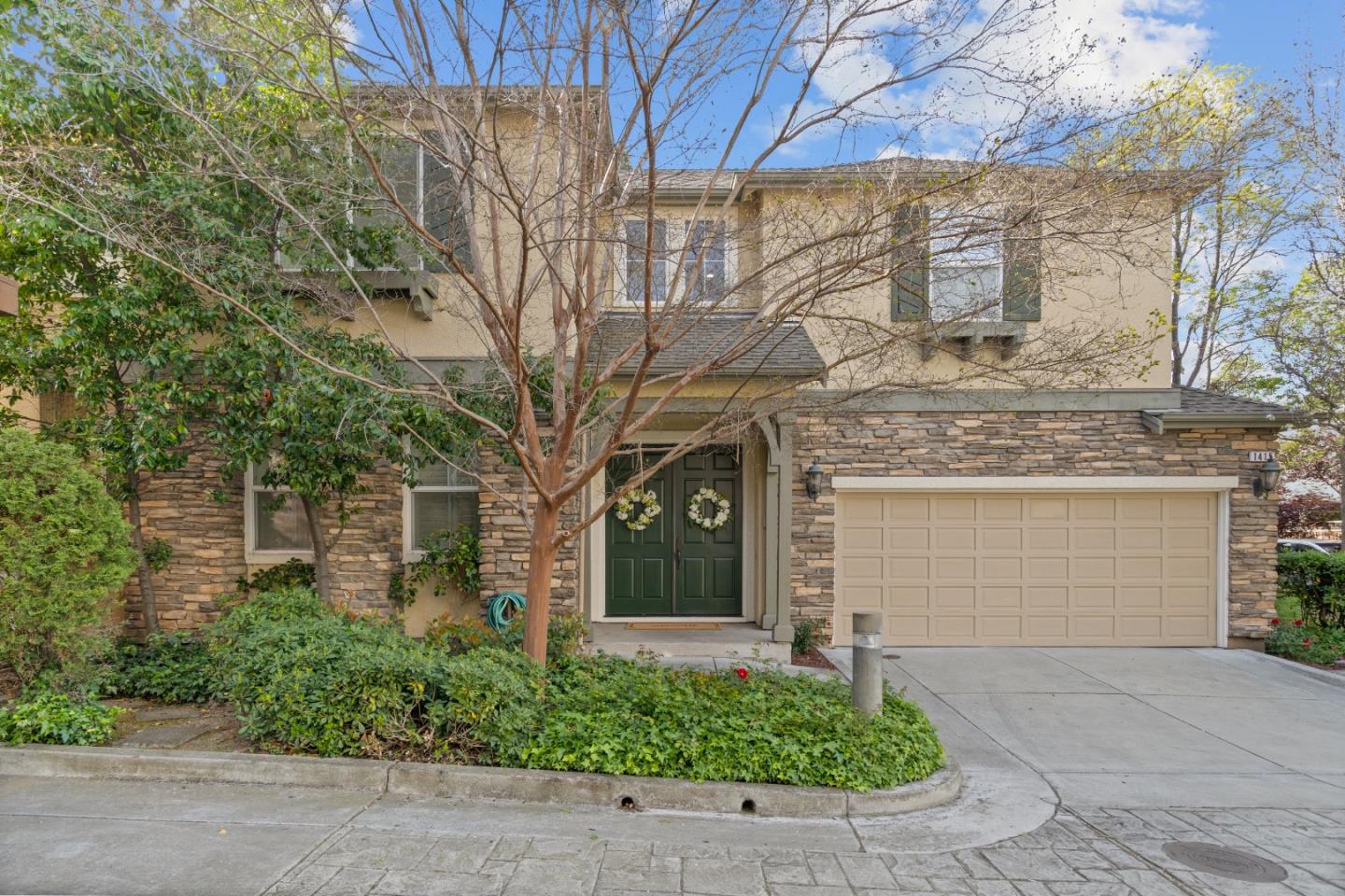 Detail Gallery Image 1 of 91 For 1415 Savona Ct, San Jose,  CA 95126 - 4 Beds | 2/1 Baths