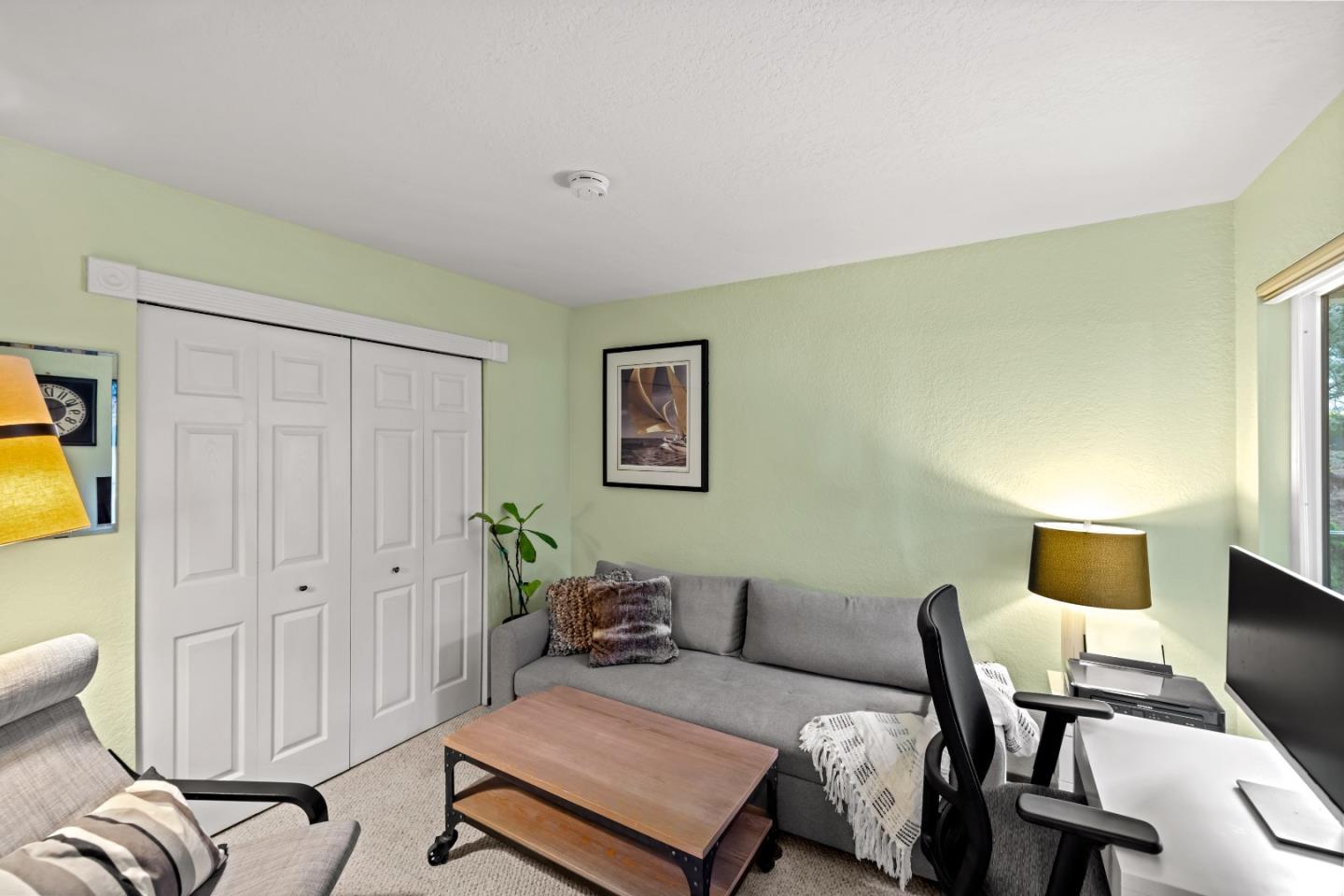 Detail Gallery Image 11 of 15 For 250 Forest Ridge Rd #2,  Monterey,  CA 93940 - 2 Beds | 1 Baths