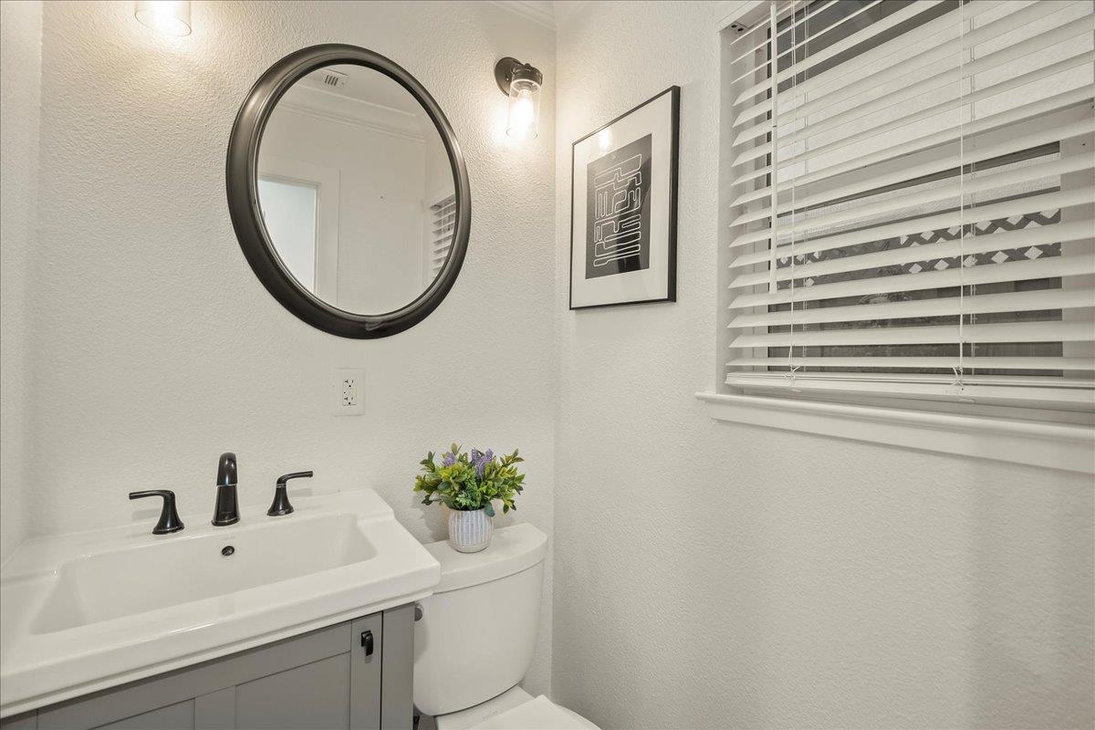 Detail Gallery Image 23 of 79 For 1462 Padres Dr, San Jose,  CA 95125 - 5 Beds | 4/1 Baths