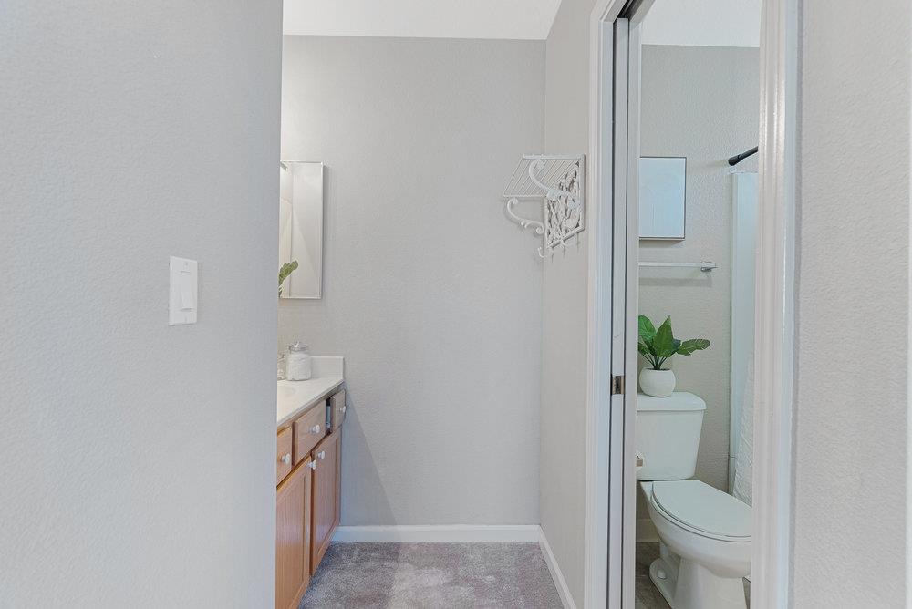 Detail Gallery Image 27 of 51 For 1050 Hirasaki Ct, Gilroy,  CA 95020 - 4 Beds | 2/1 Baths