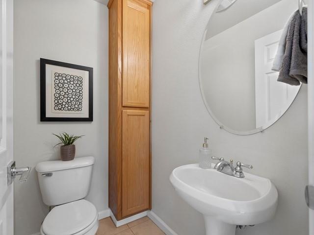 Detail Gallery Image 21 of 35 For 838 Excell Ct, Mountain View,  CA 94043 - 3 Beds | 2/1 Baths