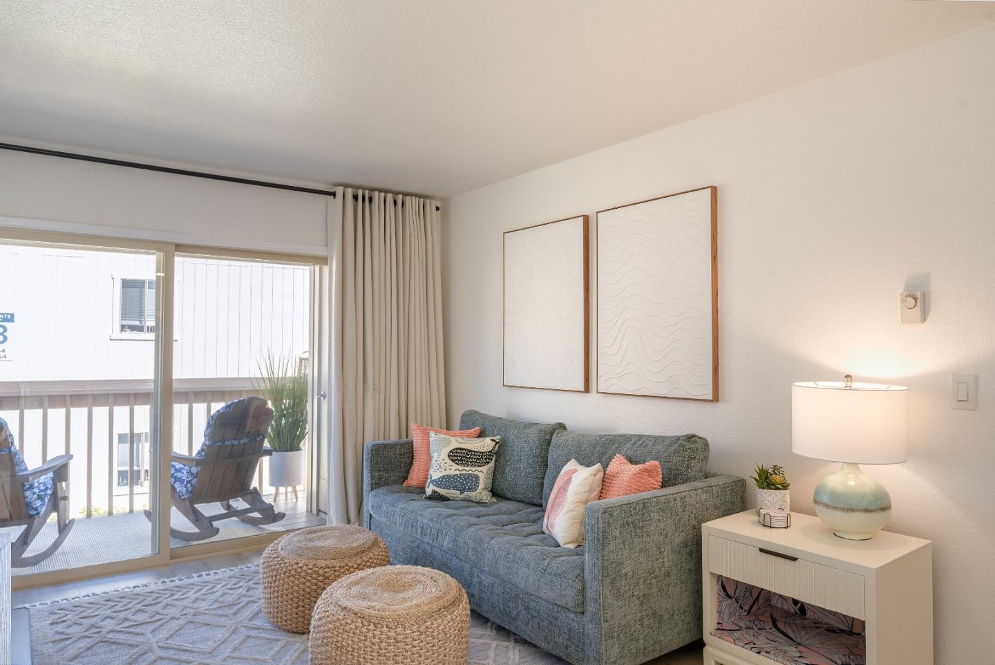Detail Gallery Image 2 of 27 For 300 Glenwood Cir #308,  Monterey,  CA 93940 - 1 Beds | 1 Baths