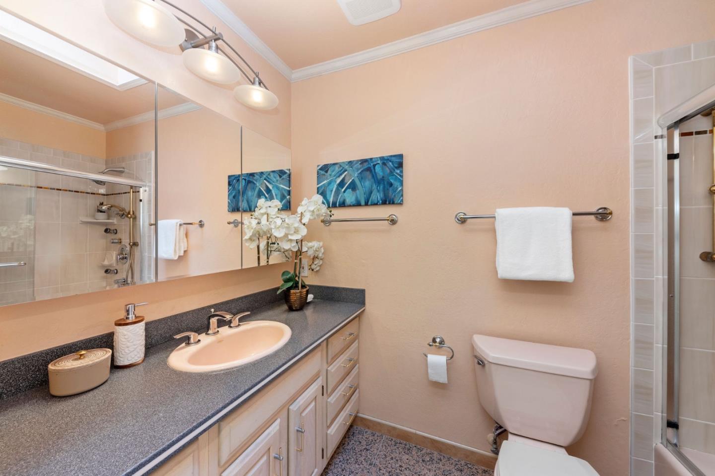 Detail Gallery Image 23 of 49 For 2330 Tipperary Ave, South San Francisco,  CA 94080 - 4 Beds | 2/1 Baths