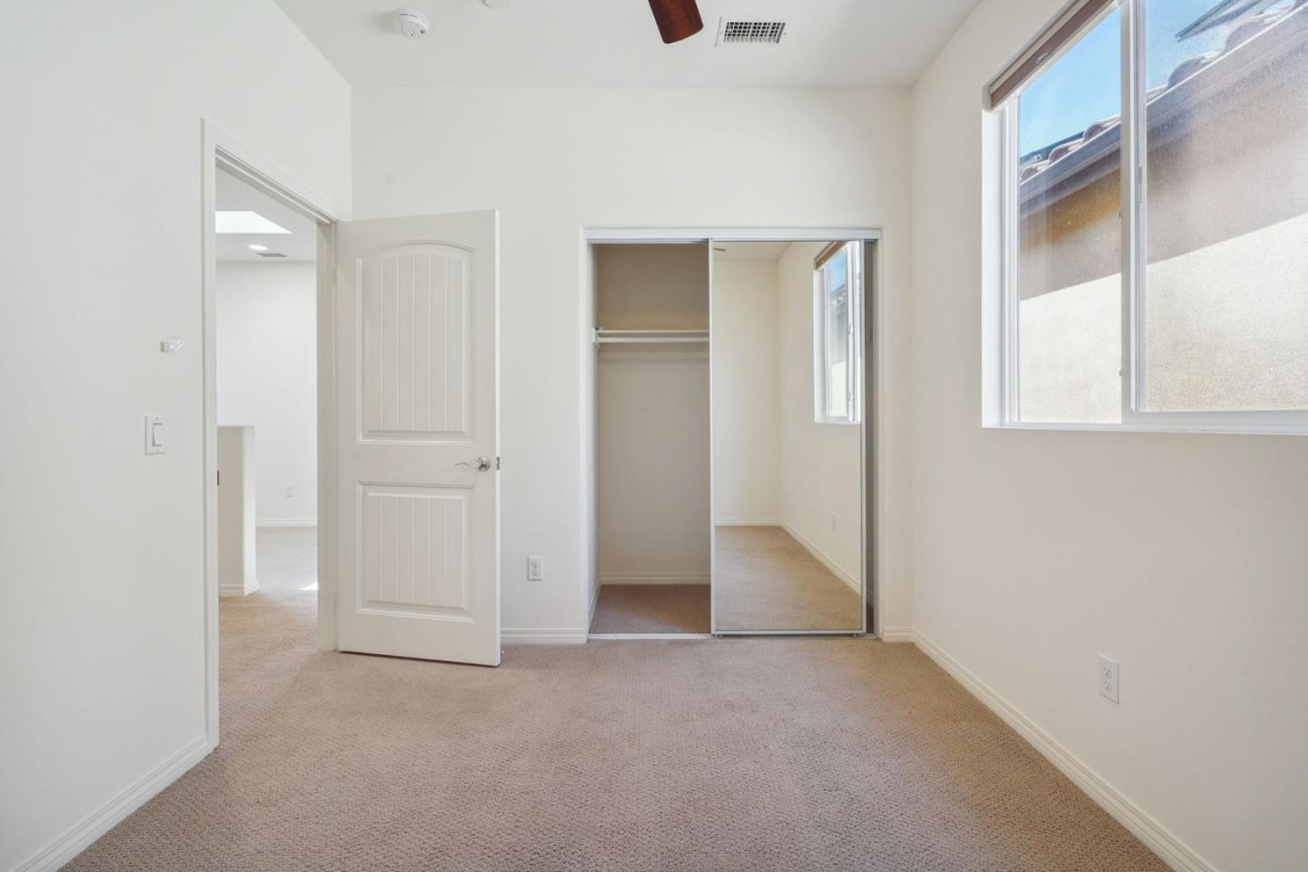 Detail Gallery Image 17 of 25 For 5858 Levi Ln, Van Nuys,  CA 91401 - 4 Beds | 2/1 Baths