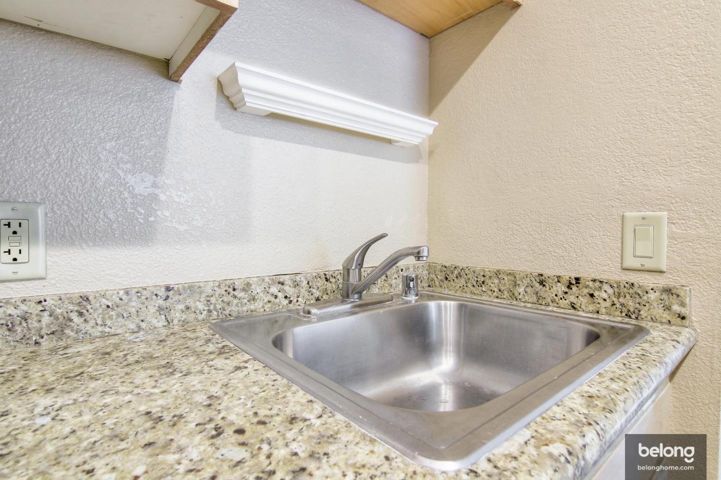 Detail Gallery Image 19 of 29 For 15 Monte Verano Ct, San Jose,  CA 95116 - 1 Beds | 1 Baths