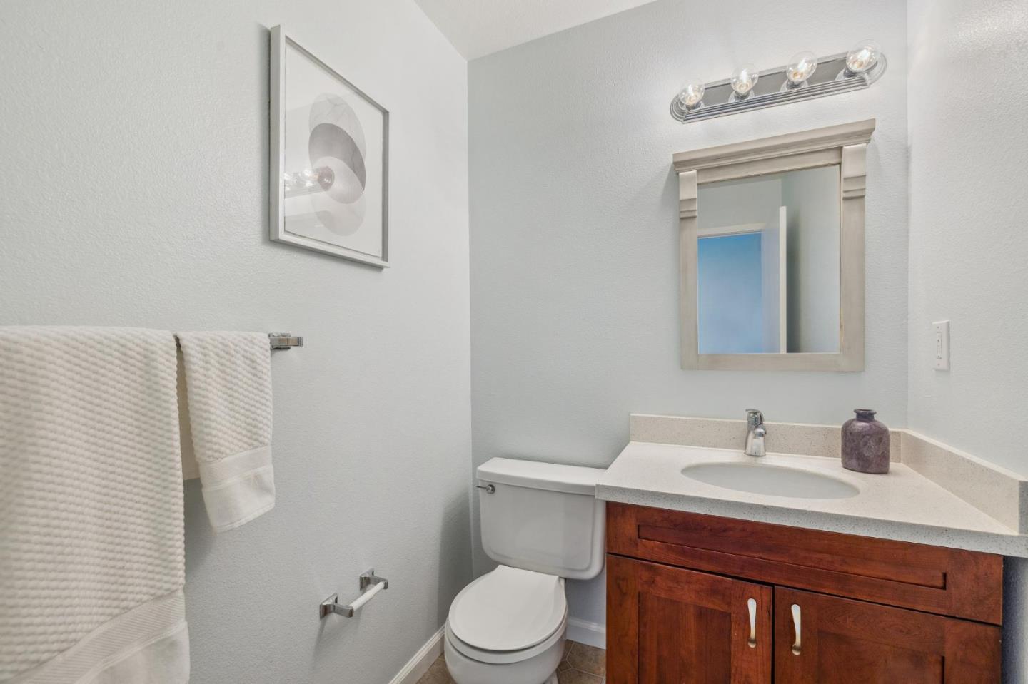 Detail Gallery Image 13 of 36 For 774 Bradford Way, Pacifica,  CA 94044 - 2 Beds | 2/1 Baths