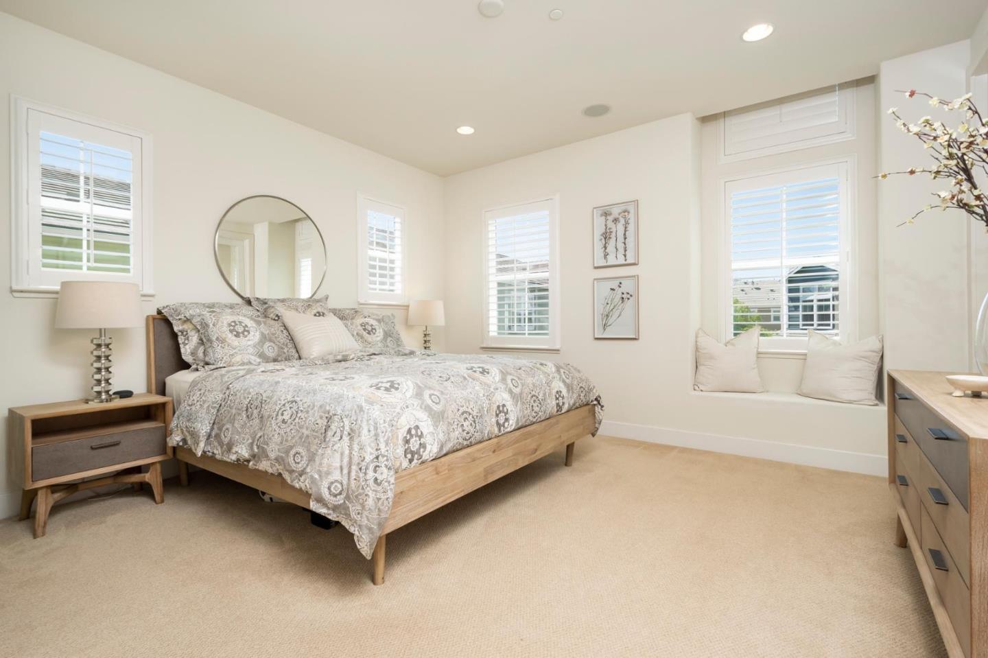 Detail Gallery Image 15 of 26 For 2914 Shoemaker Dr, San Mateo,  CA 94403 - 4 Beds | 3/1 Baths