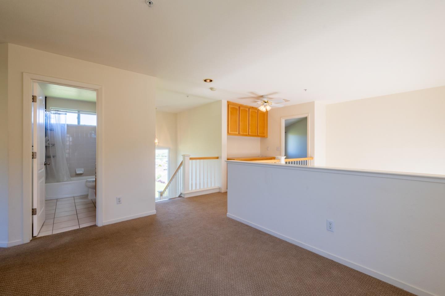Detail Gallery Image 15 of 24 For 25341 Jasmine Ct, Salinas,  CA 93908 - 3 Beds | 2/1 Baths
