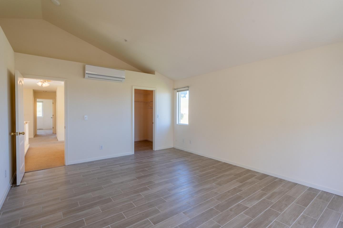 Detail Gallery Image 17 of 24 For 25341 Jasmine Ct, Salinas,  CA 93908 - 3 Beds | 2/1 Baths