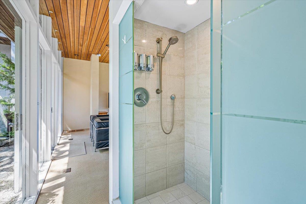 Detail Gallery Image 16 of 30 For 24620 Lower Trl, Carmel,  CA 93923 - 2 Beds | 2 Baths
