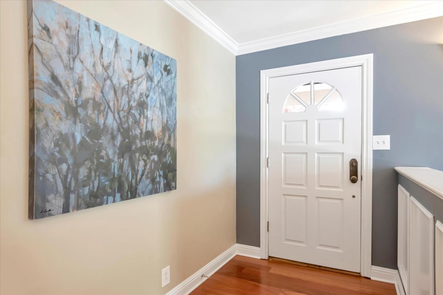 Detail Gallery Image 6 of 45 For 303 E St, Redwood City,  CA 94063 - 4 Beds | 2 Baths