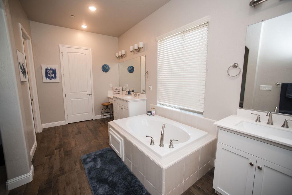 Detail Gallery Image 38 of 38 For 11311 N via San Toma Ave, Fresno,  CA 93730 - 4 Beds | 2/1 Baths