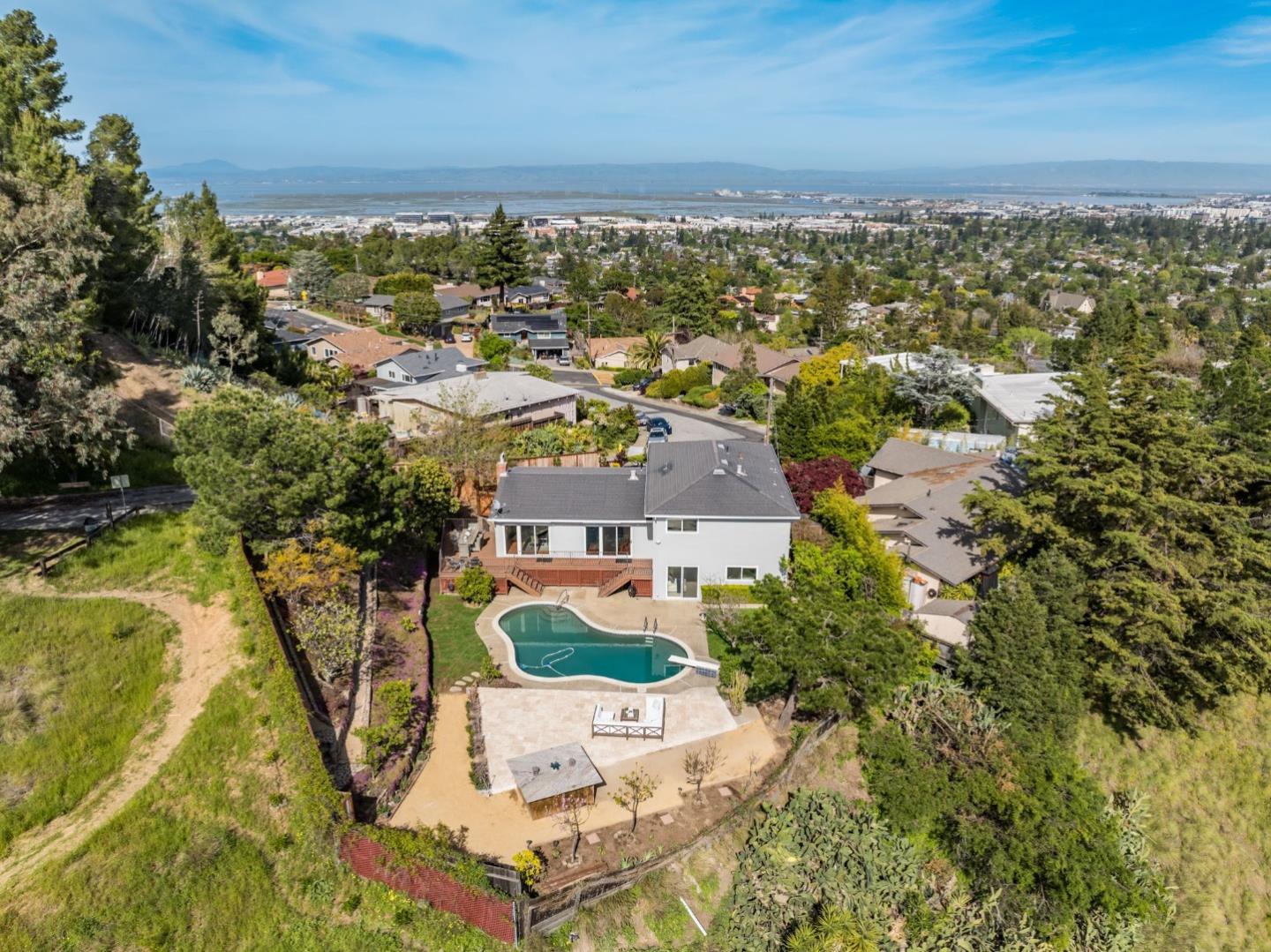 Detail Gallery Image 23 of 23 For 2816 Porto Rosa Way, San Carlos,  CA 94070 - 4 Beds | 3/1 Baths