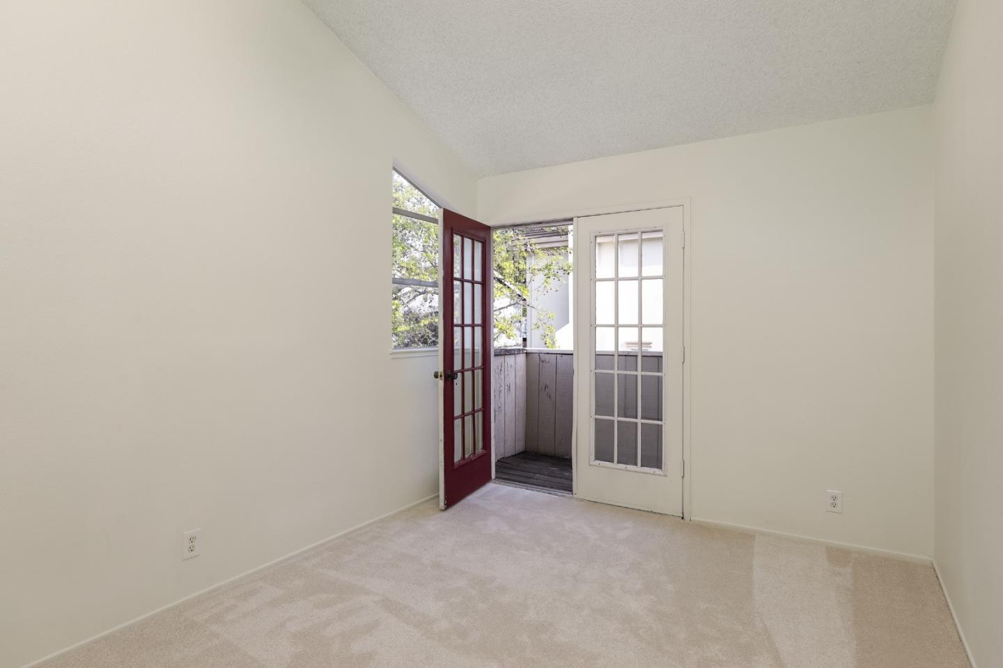 Detail Gallery Image 9 of 17 For 4914 Paseo Tranquillo, San Jose,  CA 95118 - 3 Beds | 2 Baths