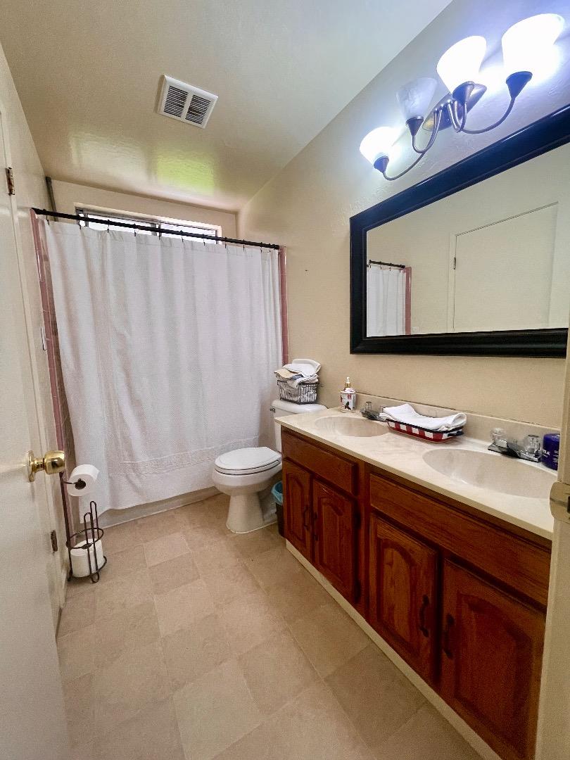 Detail Gallery Image 13 of 15 For 6767 Muscat Dr, San Jose,  CA 95119 - 3 Beds | 1 Baths
