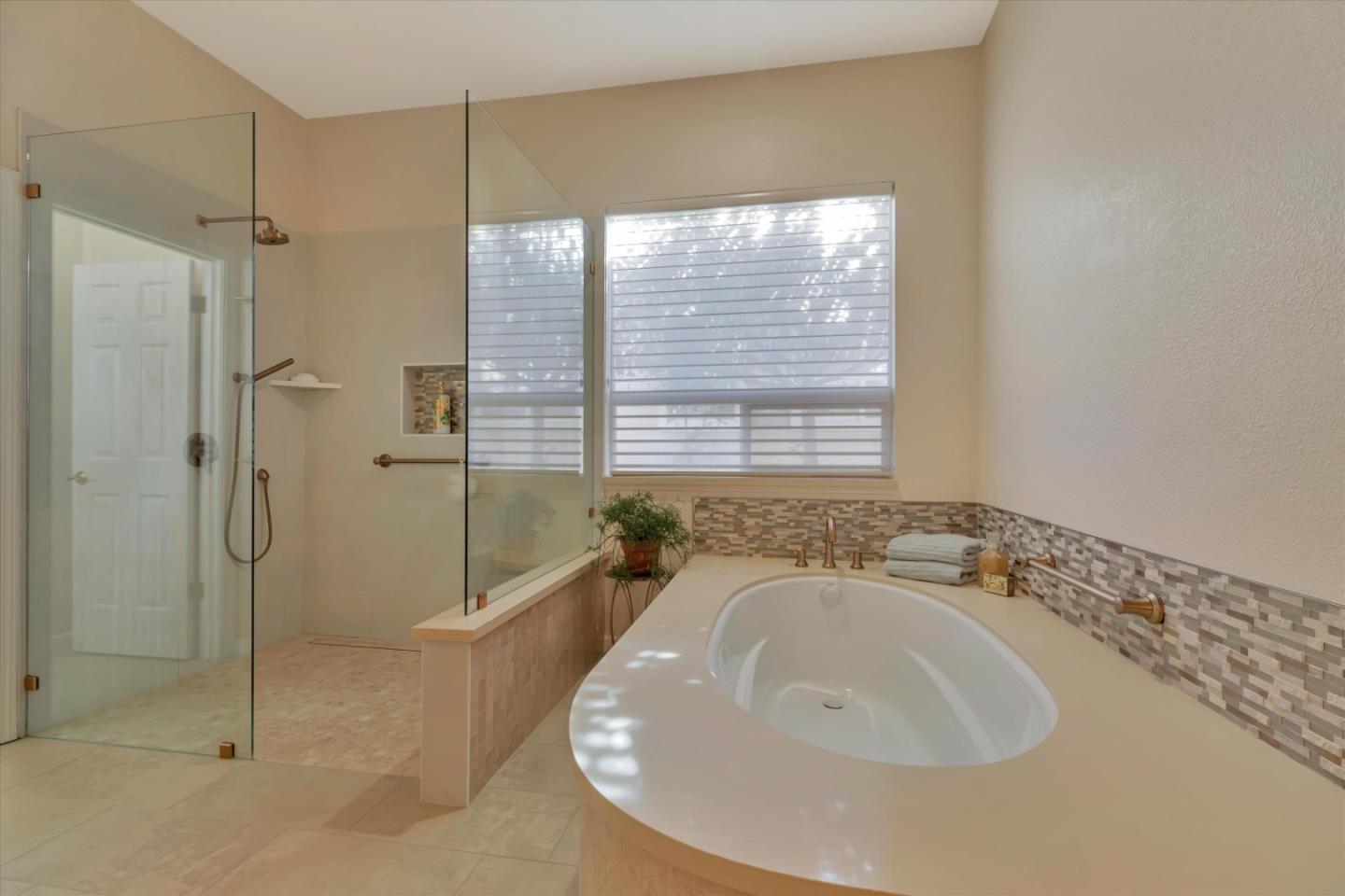 Detail Gallery Image 29 of 45 For 8821 Wine Valley Cir, San Jose,  CA 95135 - 2 Beds | 2/1 Baths