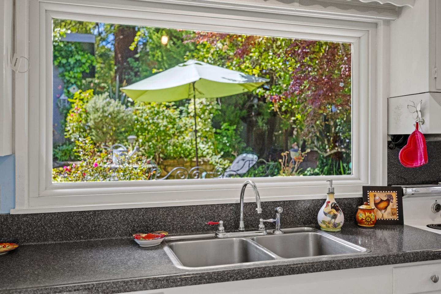 Detail Gallery Image 13 of 70 For 944 Doud St, Monterey,  CA 93940 - 2 Beds | 1 Baths