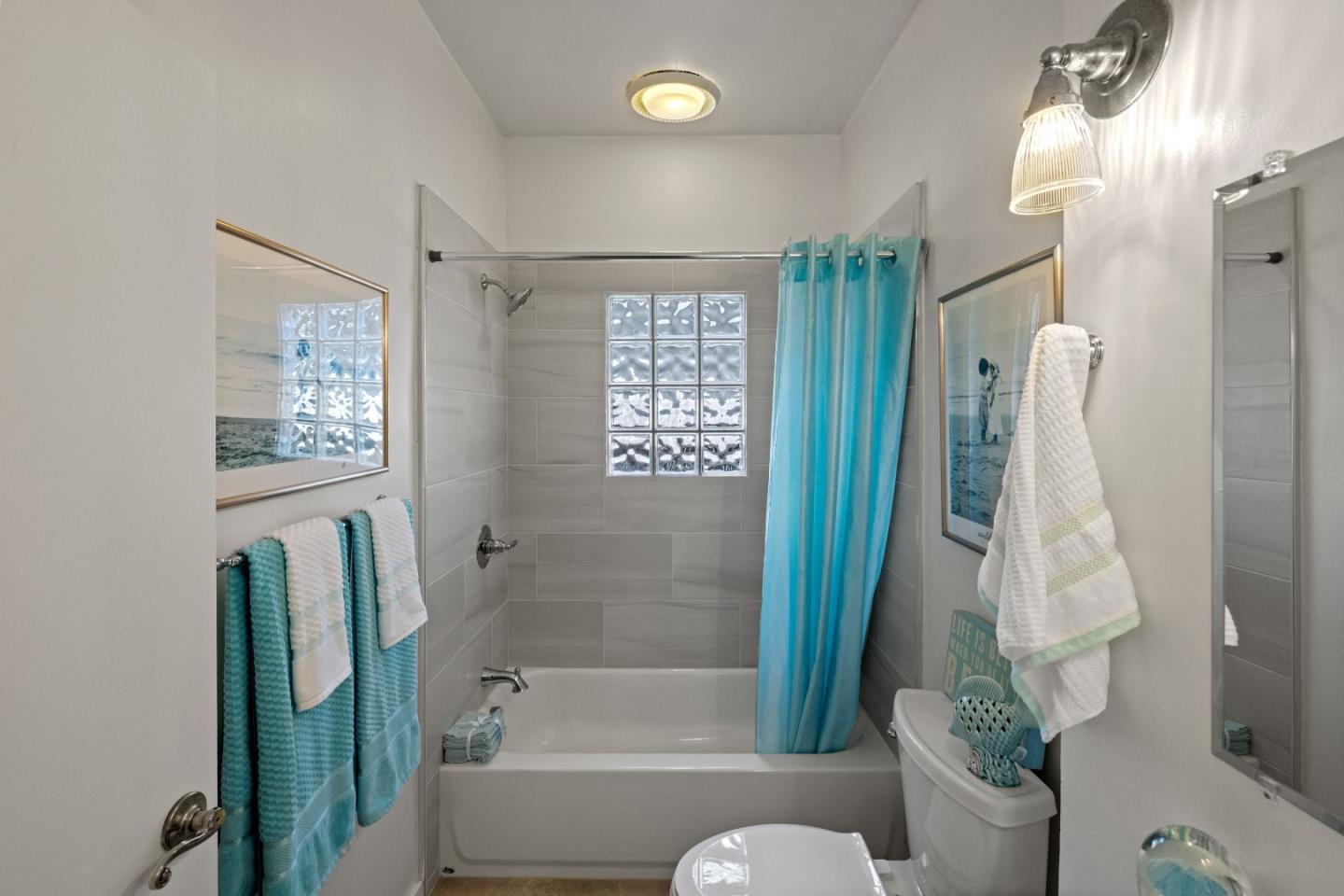 Detail Gallery Image 22 of 70 For 944 Doud St, Monterey,  CA 93940 - 2 Beds | 1 Baths