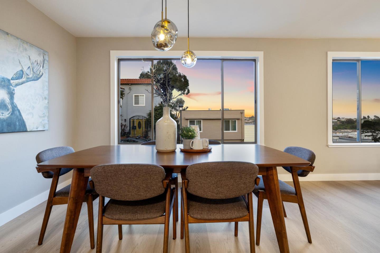 Detail Gallery Image 11 of 95 For 146 Bradford St, San Francisco,  CA 94110 - 4 Beds | 2 Baths