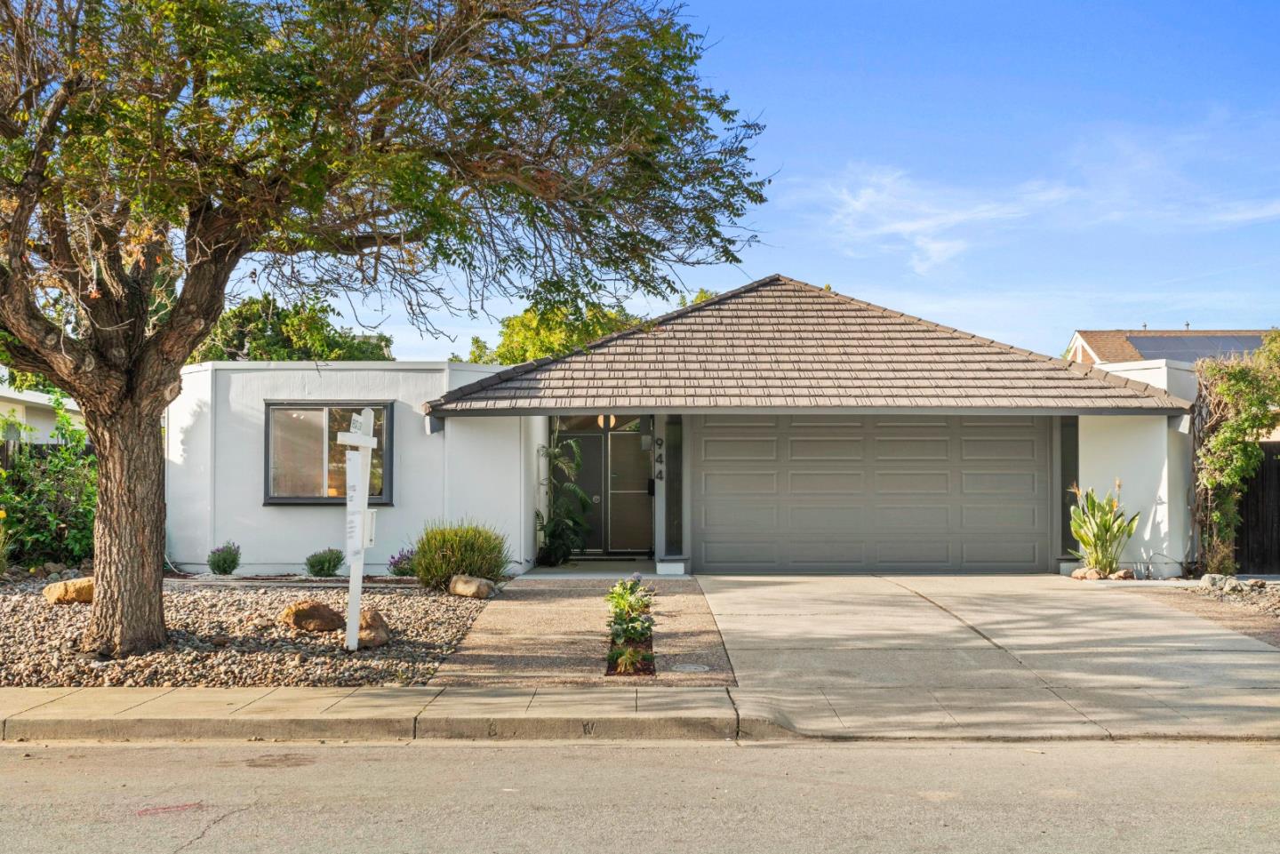 944 Trophy Dr, Mountain View, CA 94040