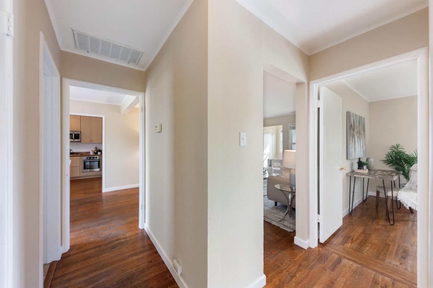 Detail Gallery Image 22 of 48 For 20 Prague St, San Mateo,  CA 94401 - 2 Beds | 1 Baths