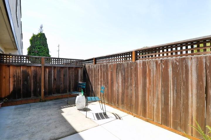 Detail Gallery Image 33 of 37 For 142 Castro St, San Leandro,  CA 94577 - 2 Beds | 1/1 Baths