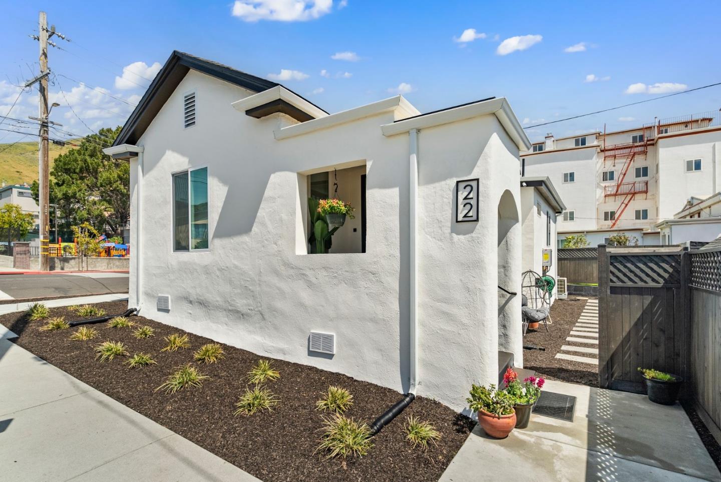 Detail Gallery Image 1 of 28 For 22 Butler Ave, South San Francisco,  CA 94080 - 2 Beds | 2 Baths