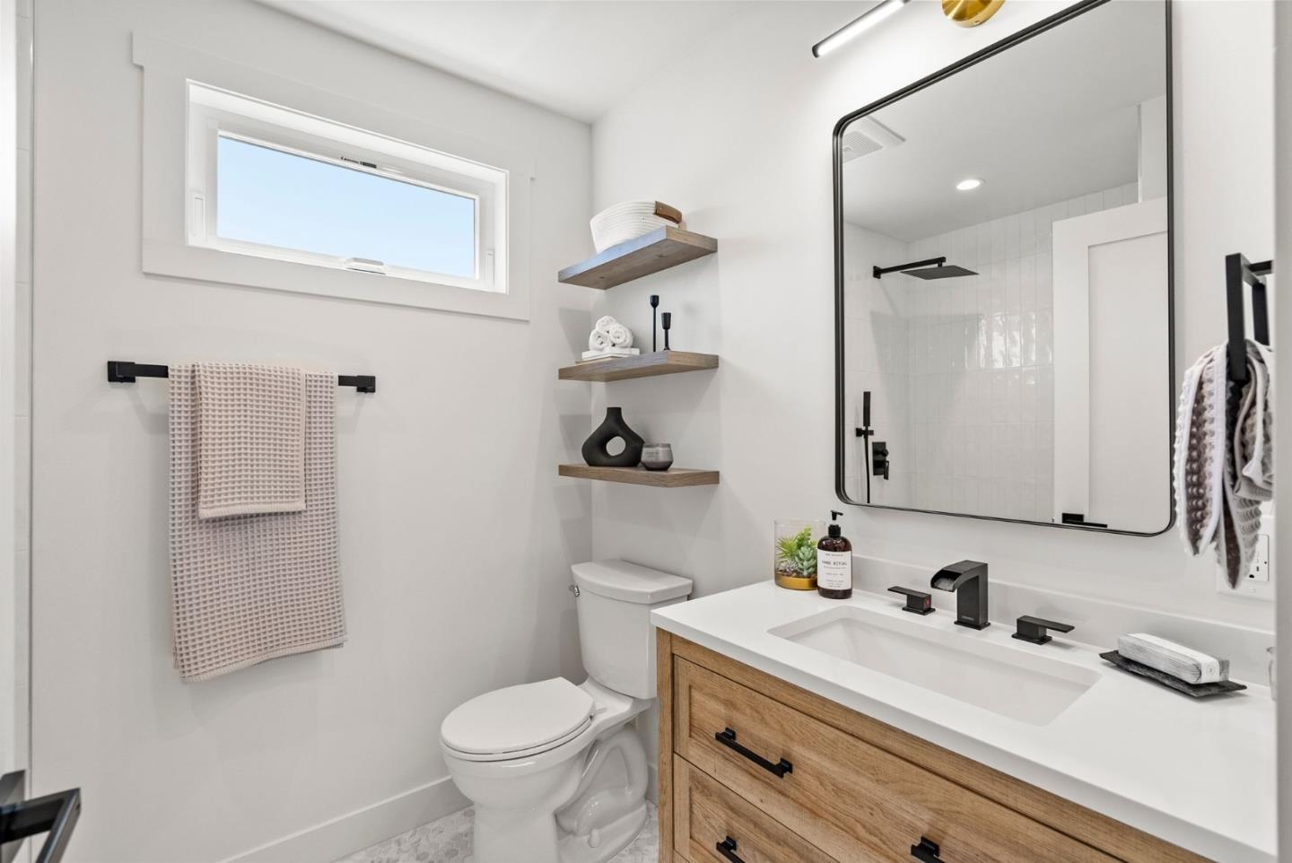 Detail Gallery Image 24 of 28 For 22 Butler Ave, South San Francisco,  CA 94080 - 2 Beds | 2 Baths