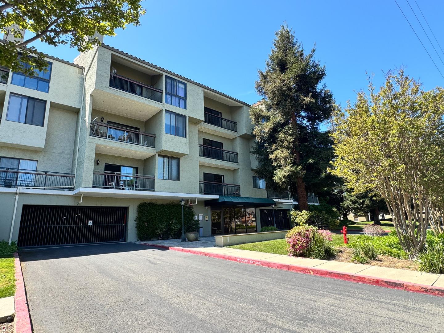 Detail Gallery Image 2 of 24 For 2200 Agnew Rd #205,  Santa Clara,  CA 95054 - 2 Beds | 2 Baths