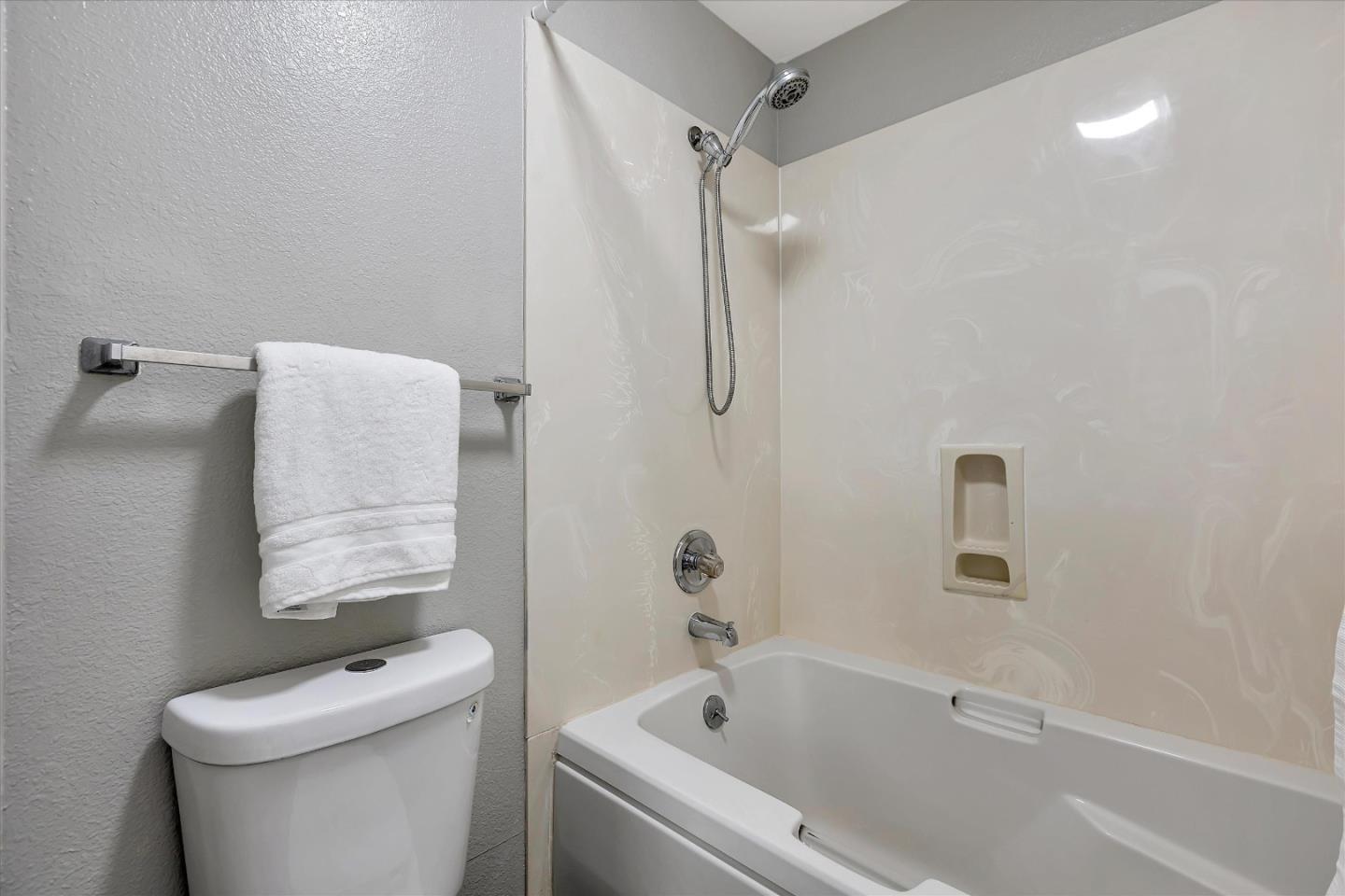 Detail Gallery Image 28 of 38 For 929 E El Camino Real 438h,  Sunnyvale,  CA 94087 - 3 Beds | 2 Baths