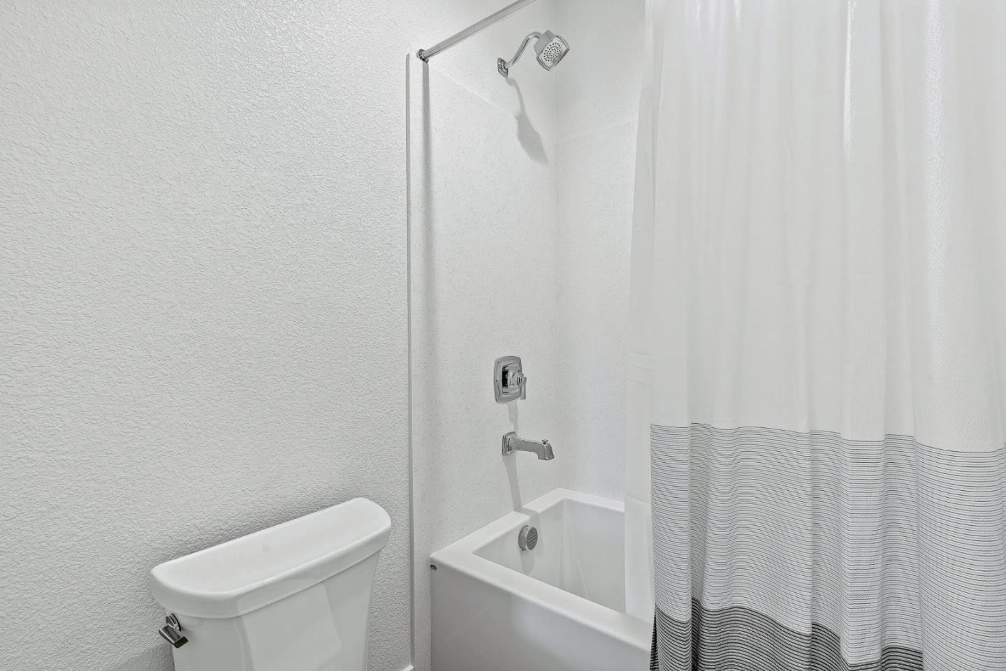 Detail Gallery Image 27 of 38 For 279 Skyview Dr, Marina,  CA 93933 - 3 Beds | 2/1 Baths