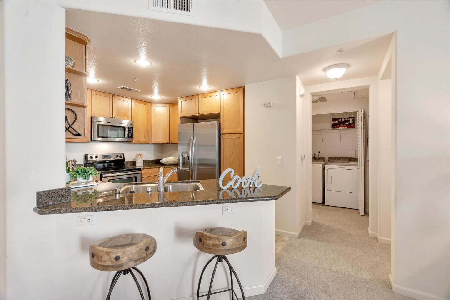 Detail Gallery Image 5 of 45 For 800 S Abel St #419,  Milpitas,  CA 95035 - 2 Beds | 2 Baths