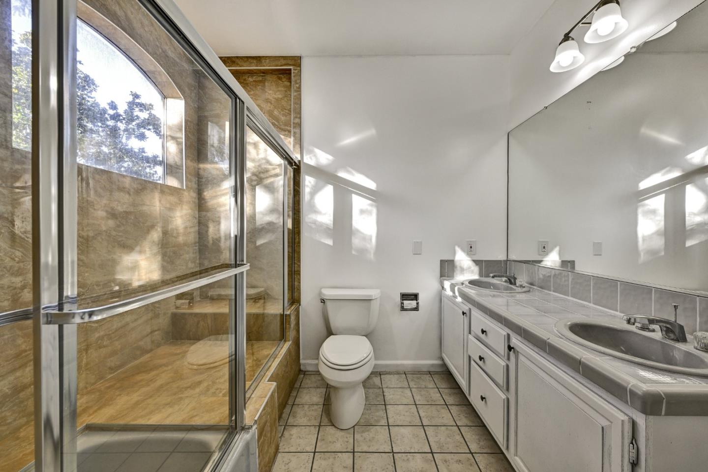 Detail Gallery Image 21 of 36 For 60 Markham Ave, Redwood City,  CA 94063 - 2 Beds | 2 Baths