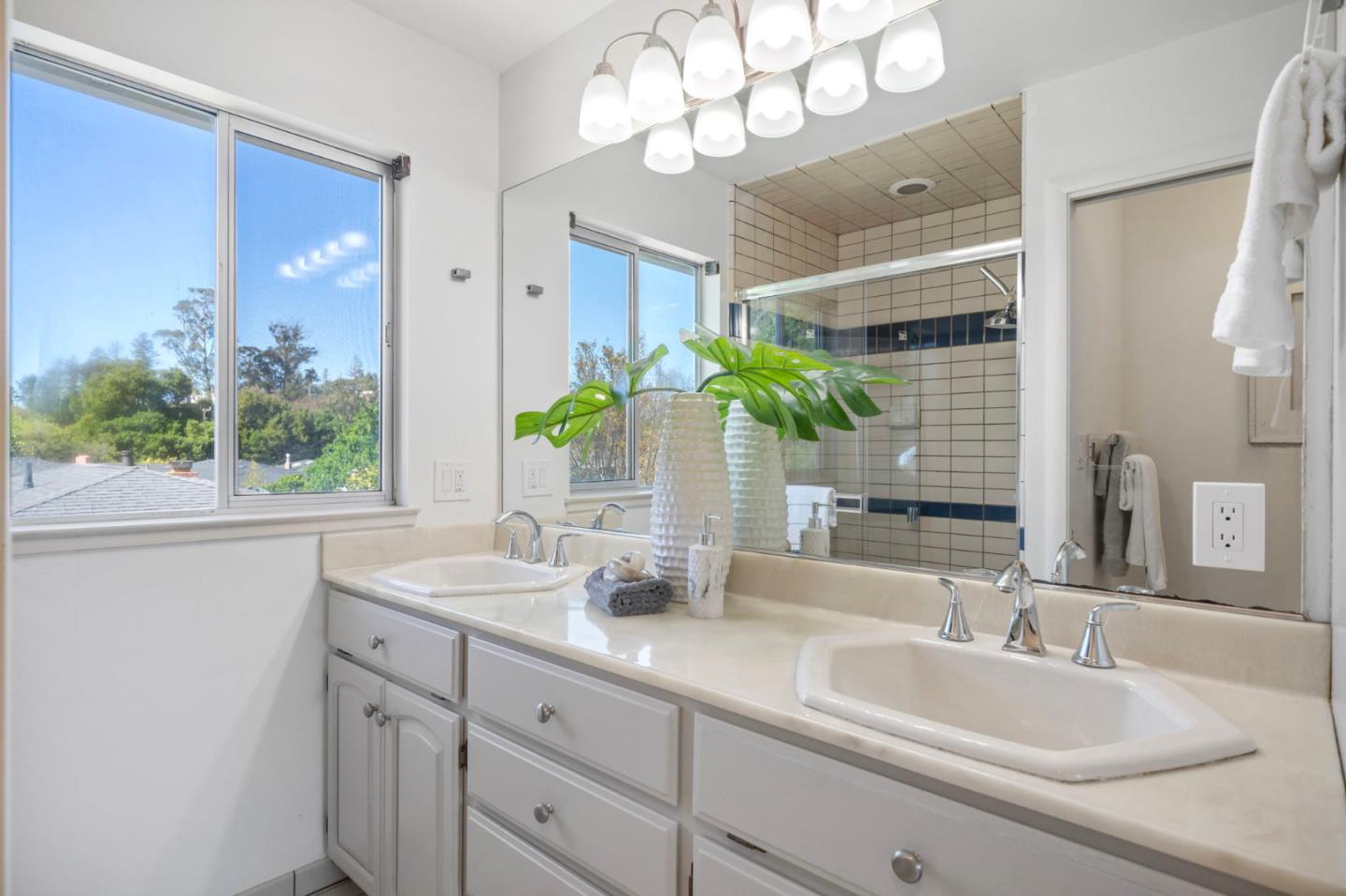 Detail Gallery Image 46 of 59 For 245 Spuraway Dr, San Mateo,  CA 94403 - 6 Beds | 2/1 Baths