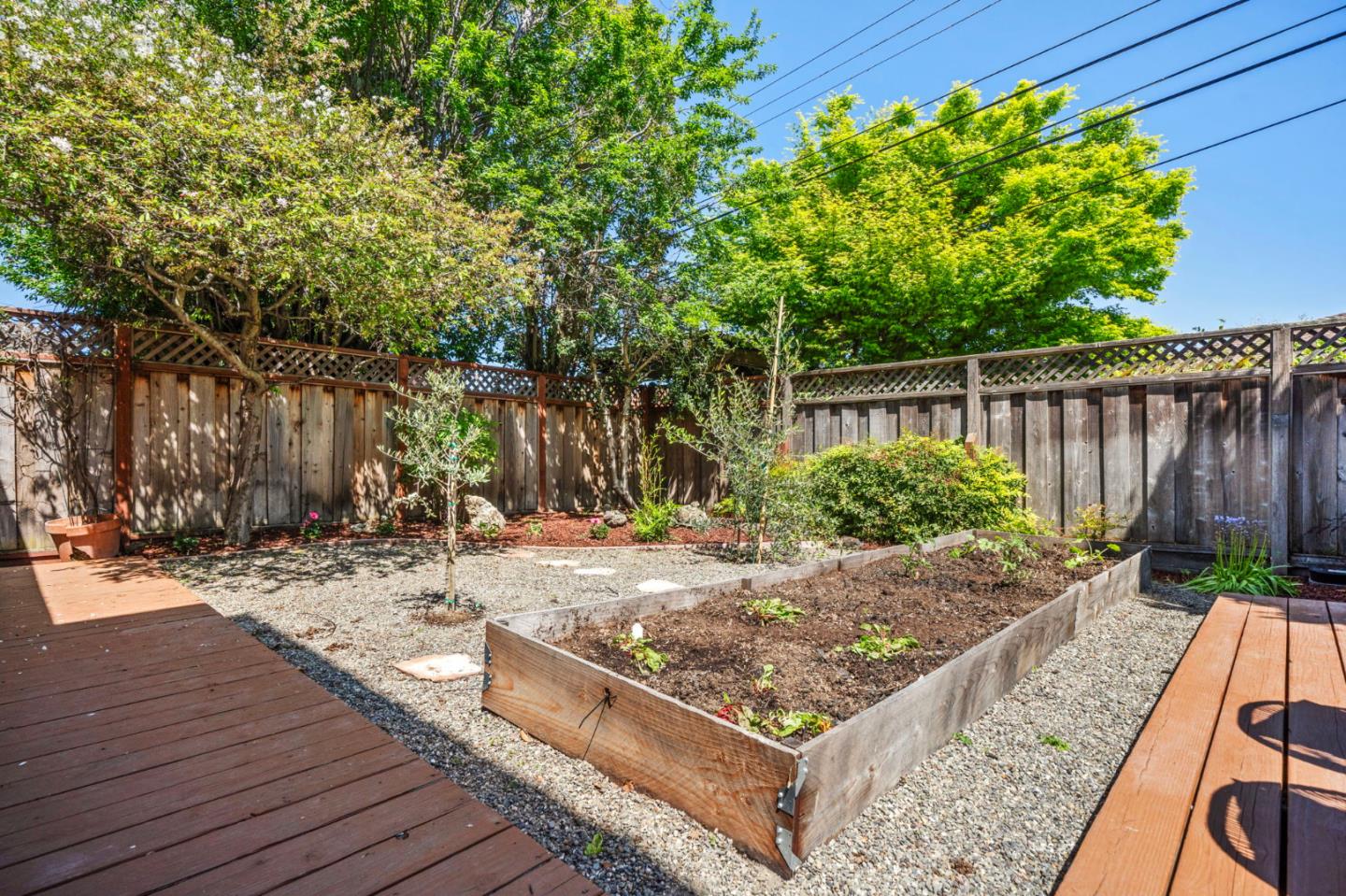 Detail Gallery Image 52 of 59 For 245 Spuraway Dr, San Mateo,  CA 94403 - 6 Beds | 2/1 Baths
