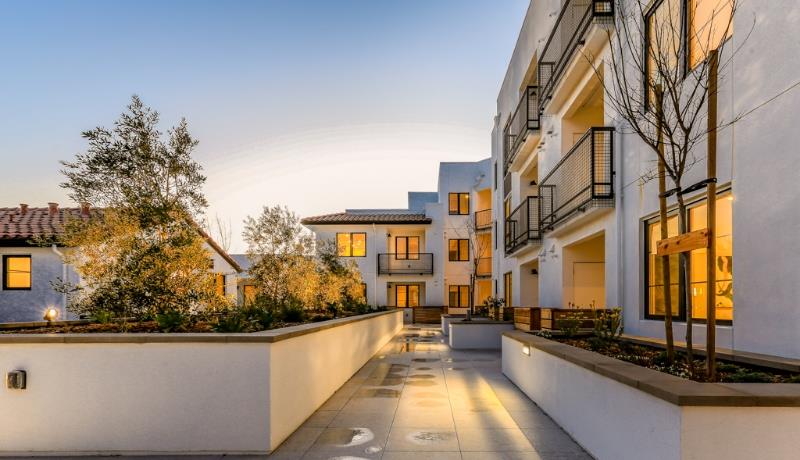 1850 El Camino Real # 321, Santa Clara, California 95050, 3 Bedrooms Bedrooms, ,2 BathroomsBathrooms,Residential,For Sale,1850 El Camino Real # 321,ML81961255