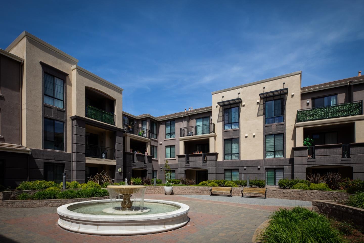 Browse active condo listings in METROPOLITAN AT CUPERTINO