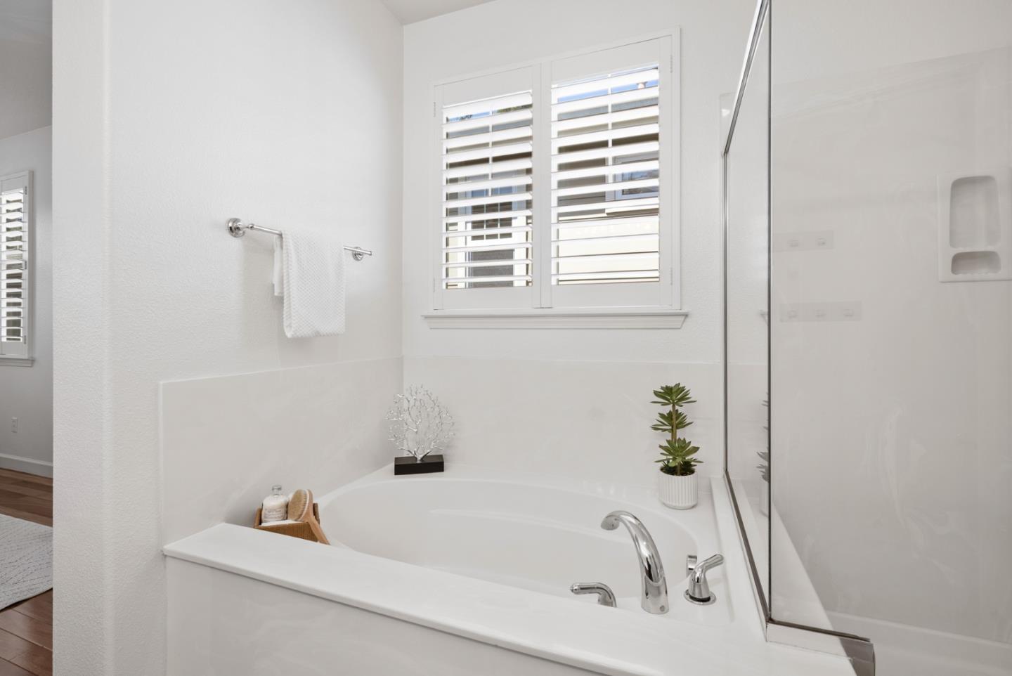 Detail Gallery Image 19 of 41 For 753 S 22nd St, San Jose,  CA 95116 - 4 Beds | 2/1 Baths