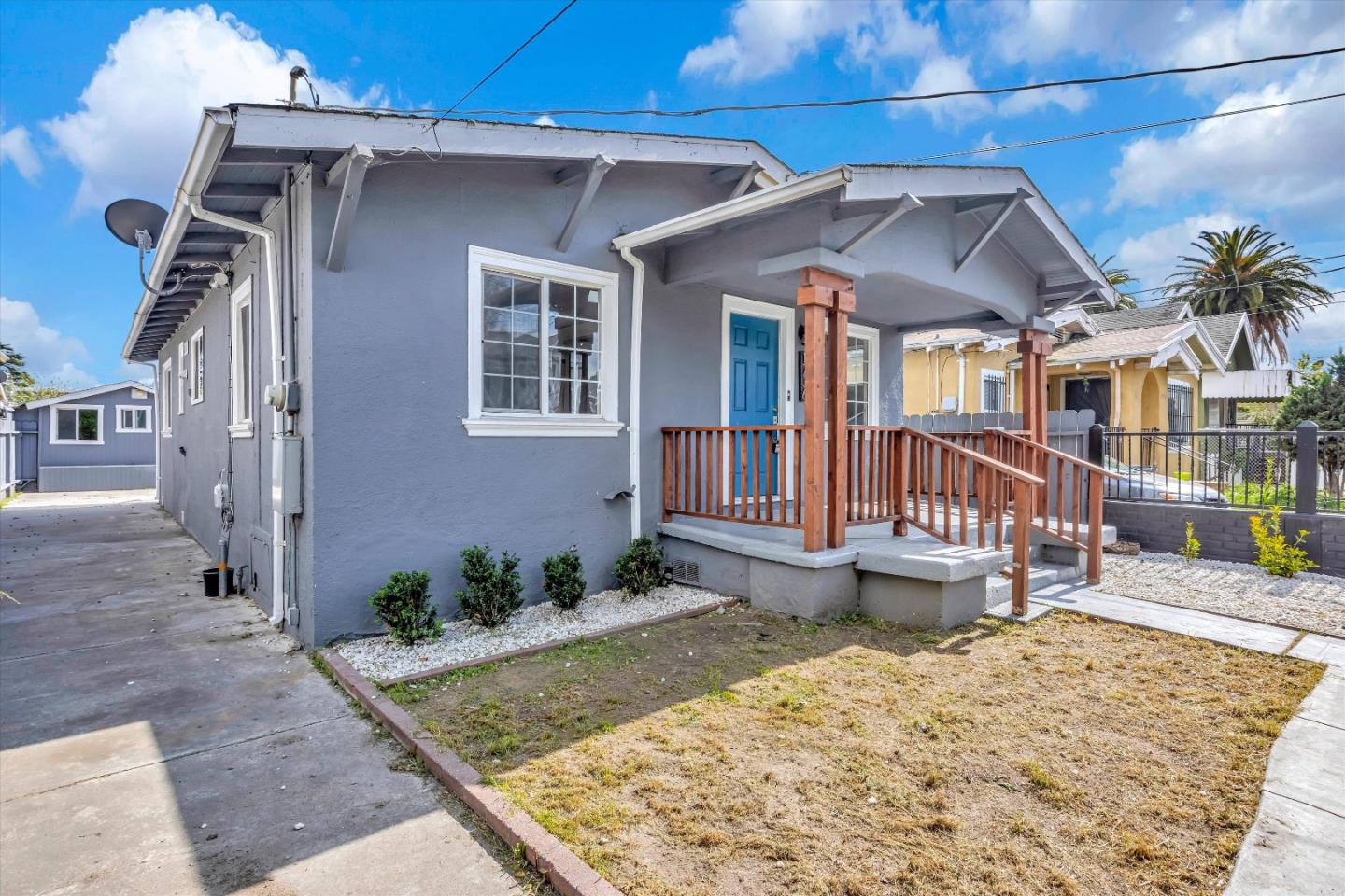 Photo of 1736 96th Ave in Oakland, CA