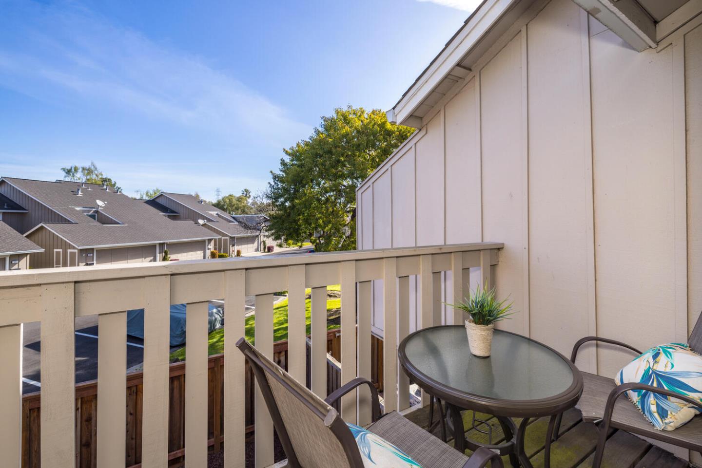 Detail Gallery Image 27 of 39 For Forrestal Ln, Foster City,  CA 94404 - 3 Beds | 2/1 Baths