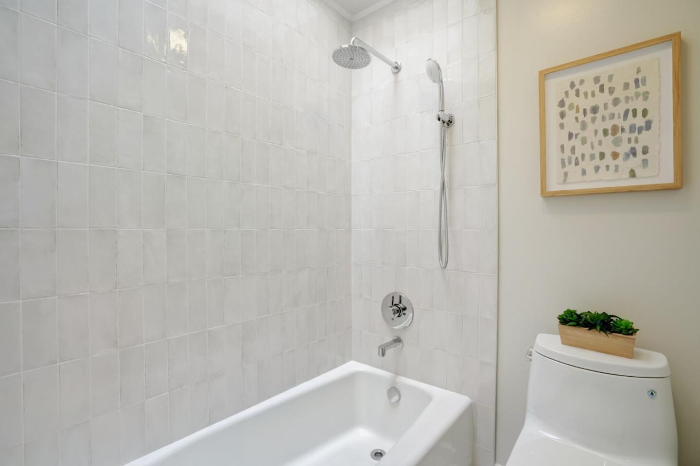 Detail Gallery Image 14 of 32 For 2311 Armada Way, San Mateo,  CA 94404 - 2 Beds | 2/1 Baths
